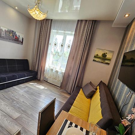Studio Close To Royal Lazienki Park, Недалеко От Олинек Varsó Kültér fotó